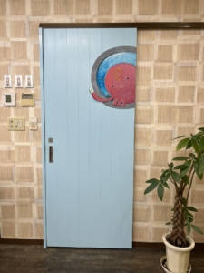iso-umeda-toilet-door-new-tako